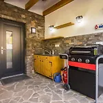 Apartmán Pod Gastanom Hodruša