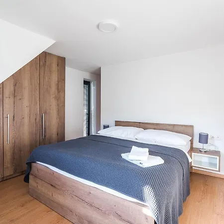 Pod Gastanom דירה